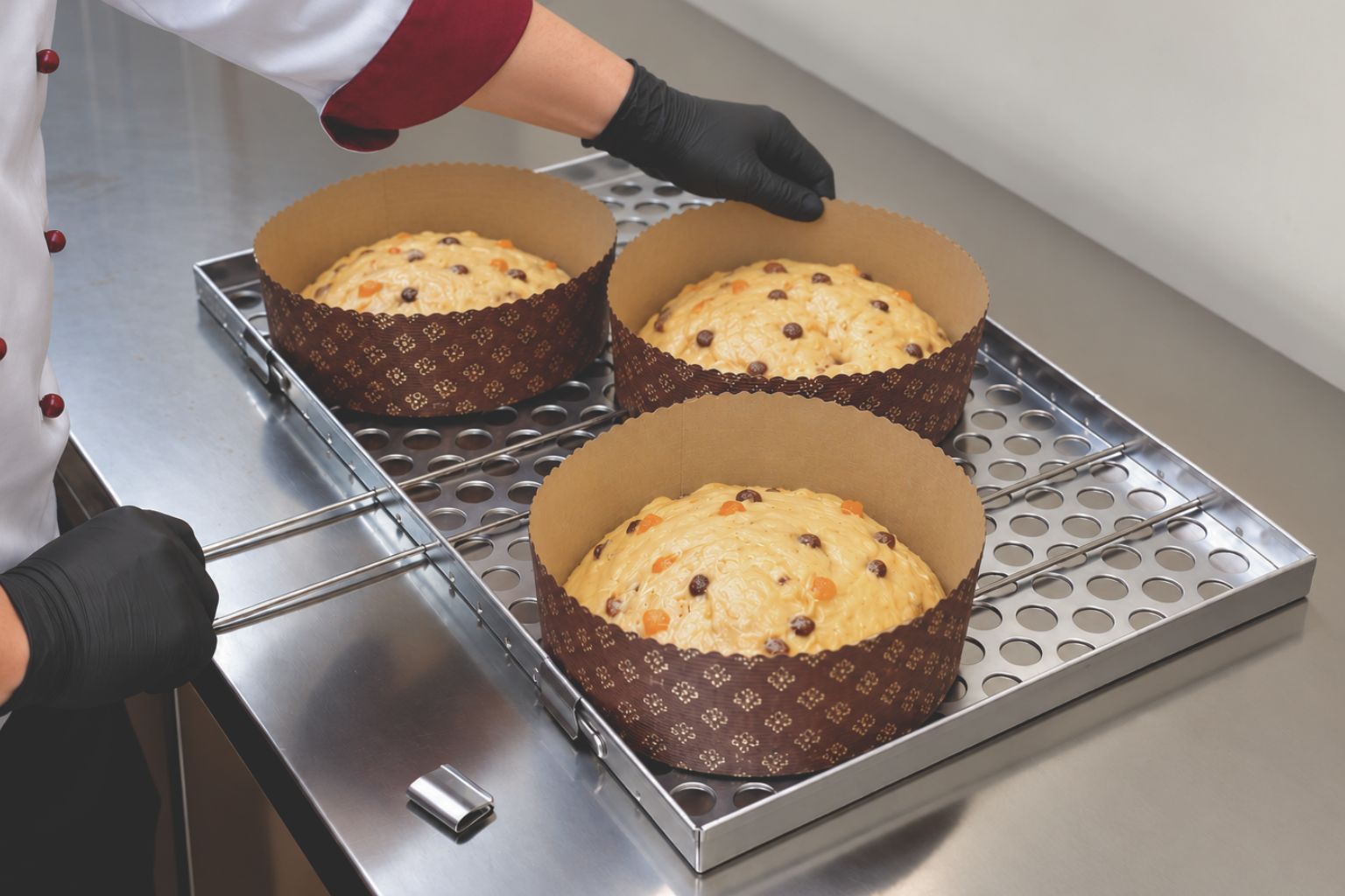 Bandeja para invertir panettone de aliminio 60x40 cm
